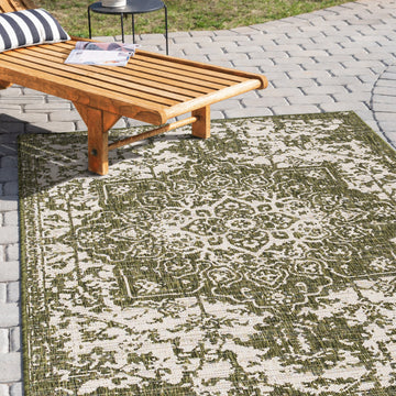 Dubai green outdoor rug